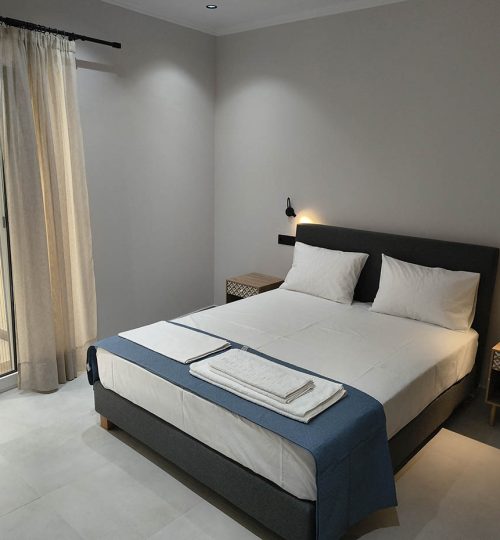Deluxe-2-bedroom-apartment-header-5